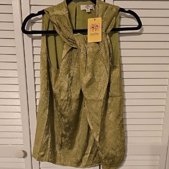 entro Tops - ENTRO Womens Olive Green Sleeveless Blouse